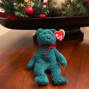 Ty beanie babies 2001 Holiday Teddy